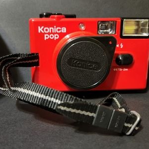 Vintage Konica Pop 35mm camera